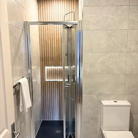 Spacious 2 Bedroom In * Killarney