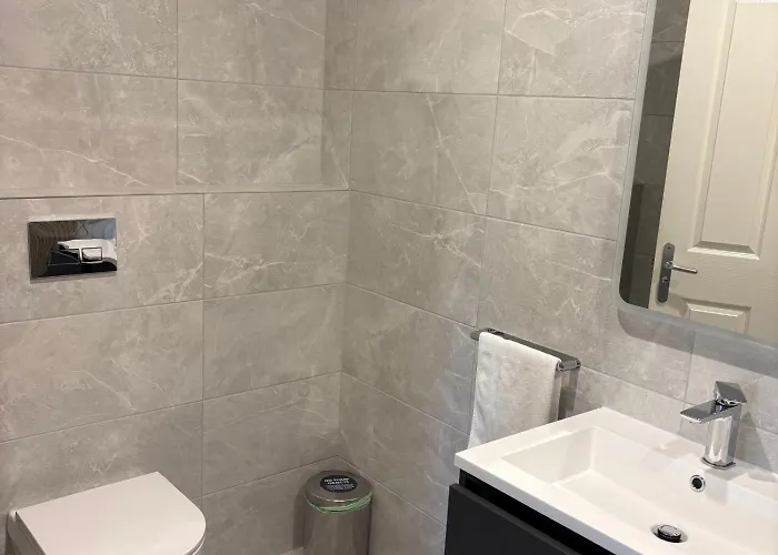 Lejlighed Spacious 2 Bedroom In