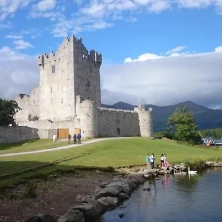 Spacious 2 Bedroom In * Killarney